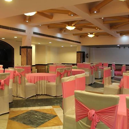 Gajraula Haveli Resort 外观 照片