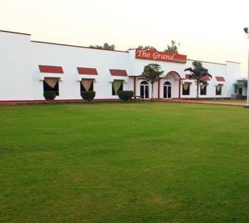 Gajraula Haveli Resort 外观 照片