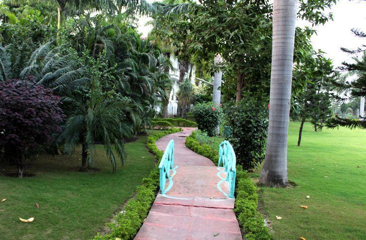 Gajraula Haveli Resort 外观 照片